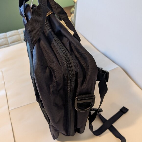 Filson Surveyor Pullman Pack Black Waxed Bag Convertible Travel Backpack - Picture 11 of 11